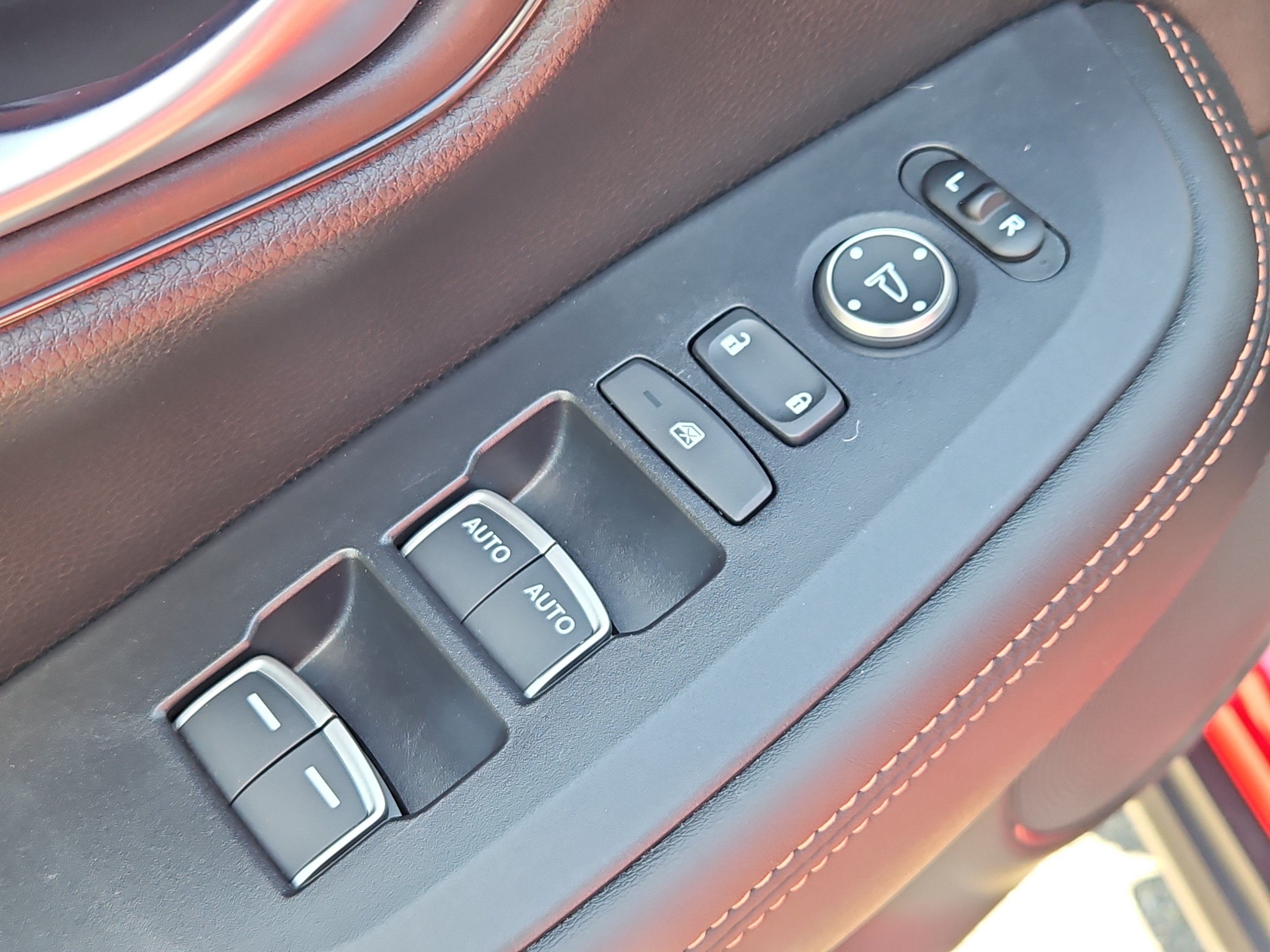 Certified 2025 Honda HR-V Sport image 16