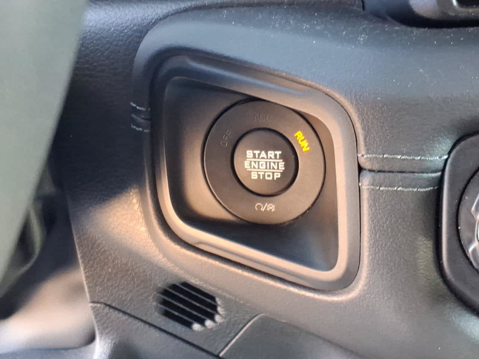 Used 2024 Jeep Wrangler Unlimited Rubicon AWD/4WD image 10