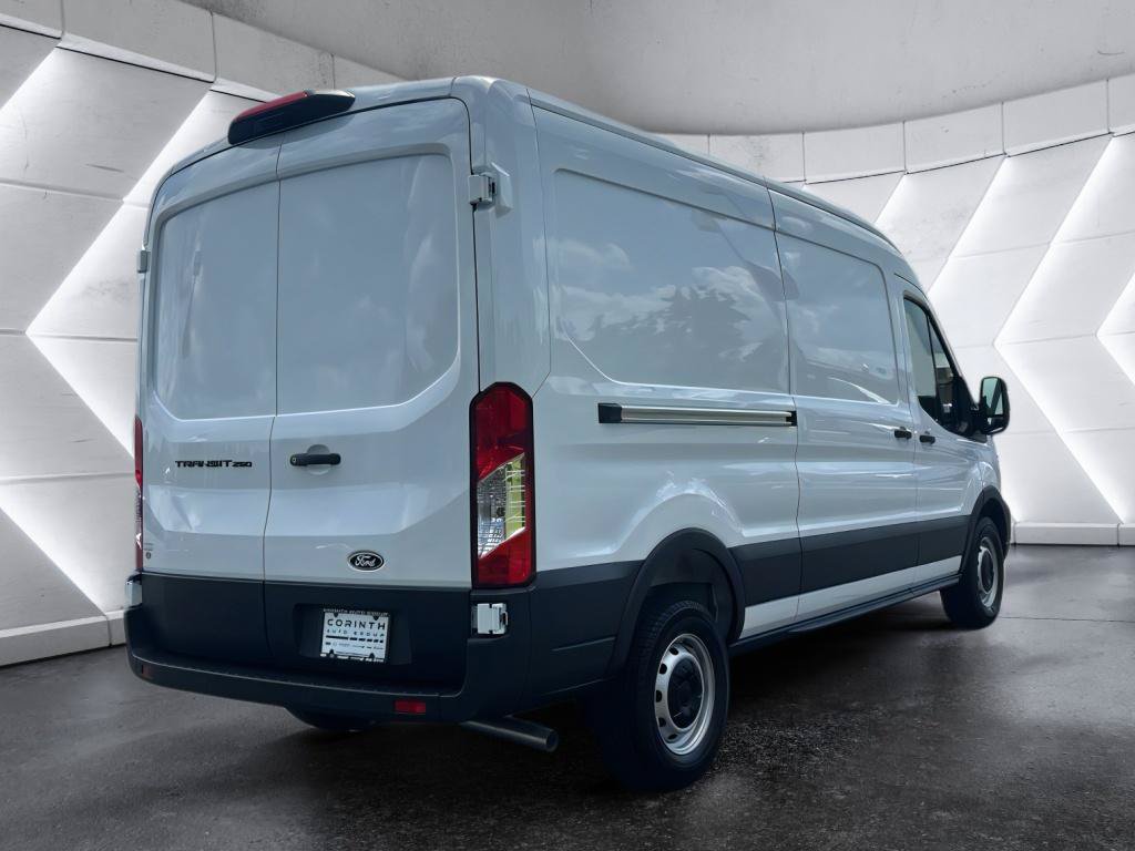 New 2026 Ford Transit 250 148 Medium Roof w/ Load Area Protection Package RWD image 7