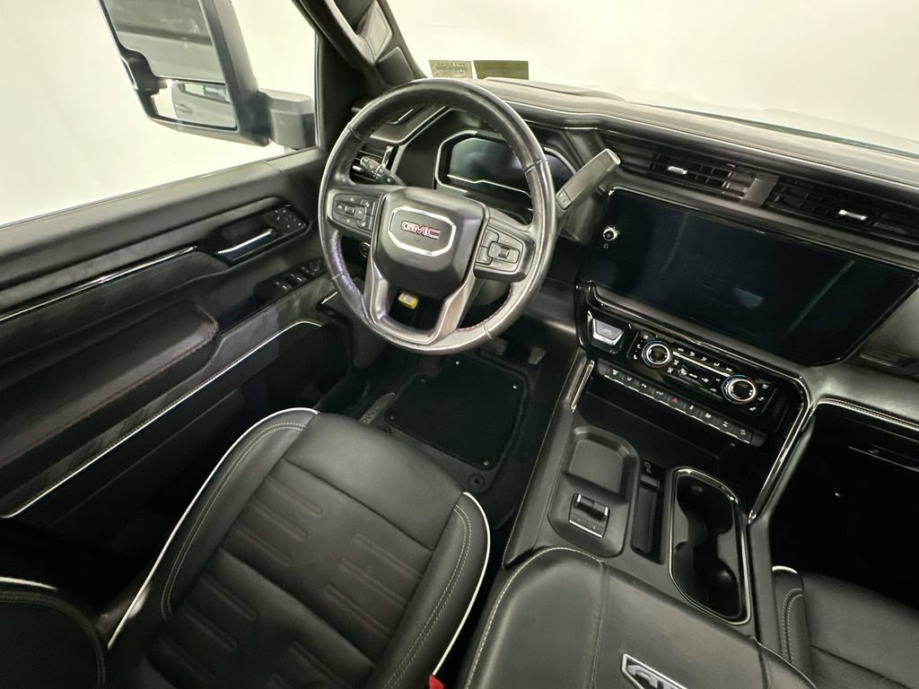 Used 2024 GMC Sierra 2500 AT4X AWD/4WD image 9