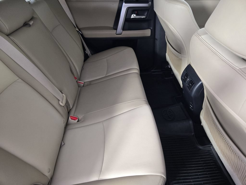 Used 2018 Toyota 4Runner SR5 Premium AWD/4WD image 33