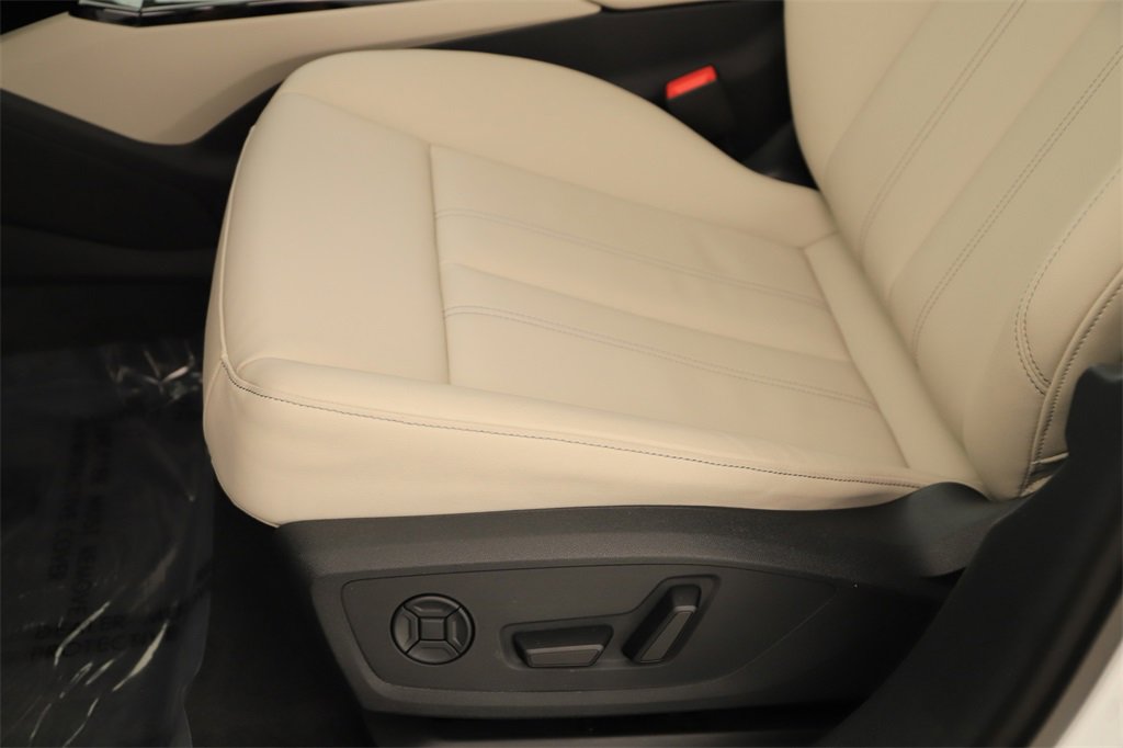 New 2025 Audi A6 e-tron Premium image 24