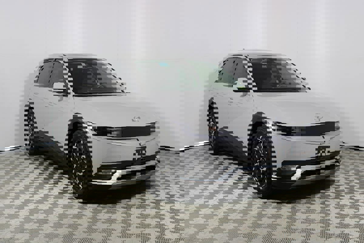 Used 2024 Hyundai Ioniq 5 SE image 22