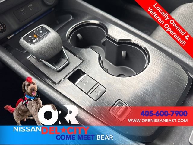 Used 2024 Nissan Rogue SV FWD image 26