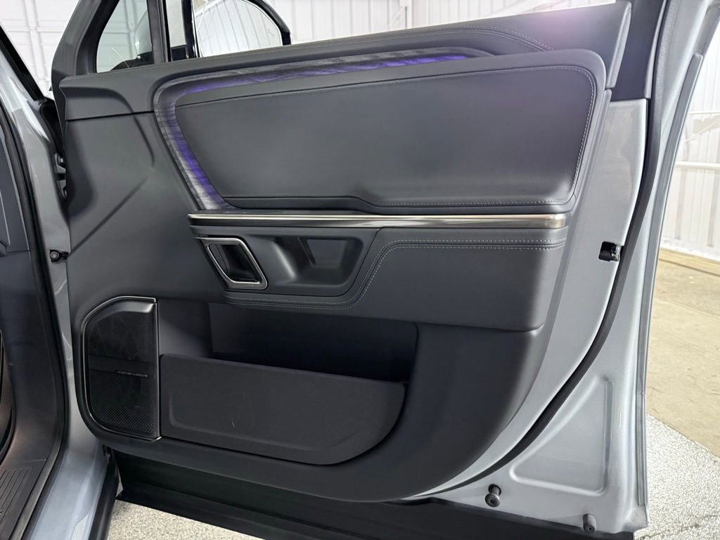 Used 2022 Rivian R1T Adventure image 30