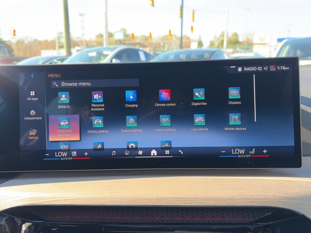 Used 2025 BMW i4 xDrive40i image 36