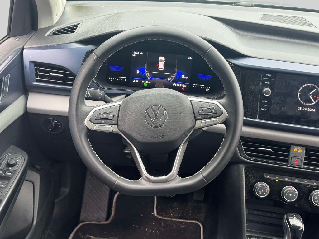 Used 2023 Volkswagen Taos SE AWD/4WD image 13