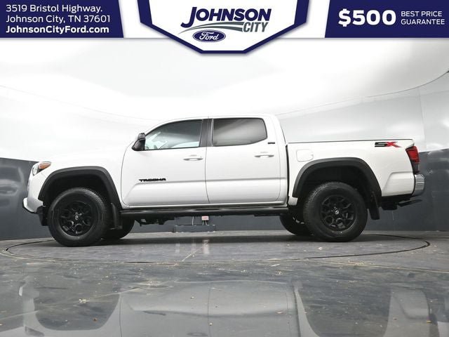 Used 2023 Toyota Tacoma SR5 AWD/4WD image 43