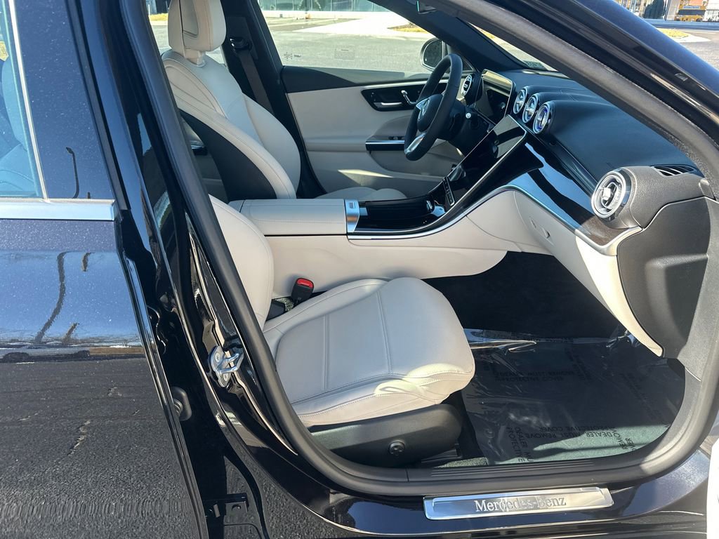 New 2026 Mercedes-Benz C 300 4MATIC Sedan image 14