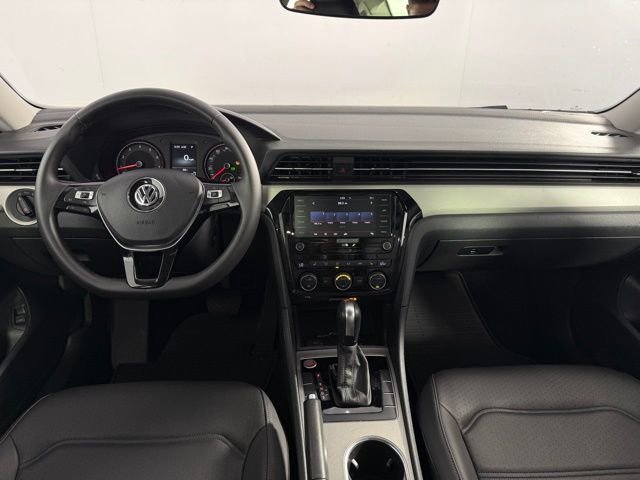 Used 2021 Volkswagen Passat 2.0T SE image 23