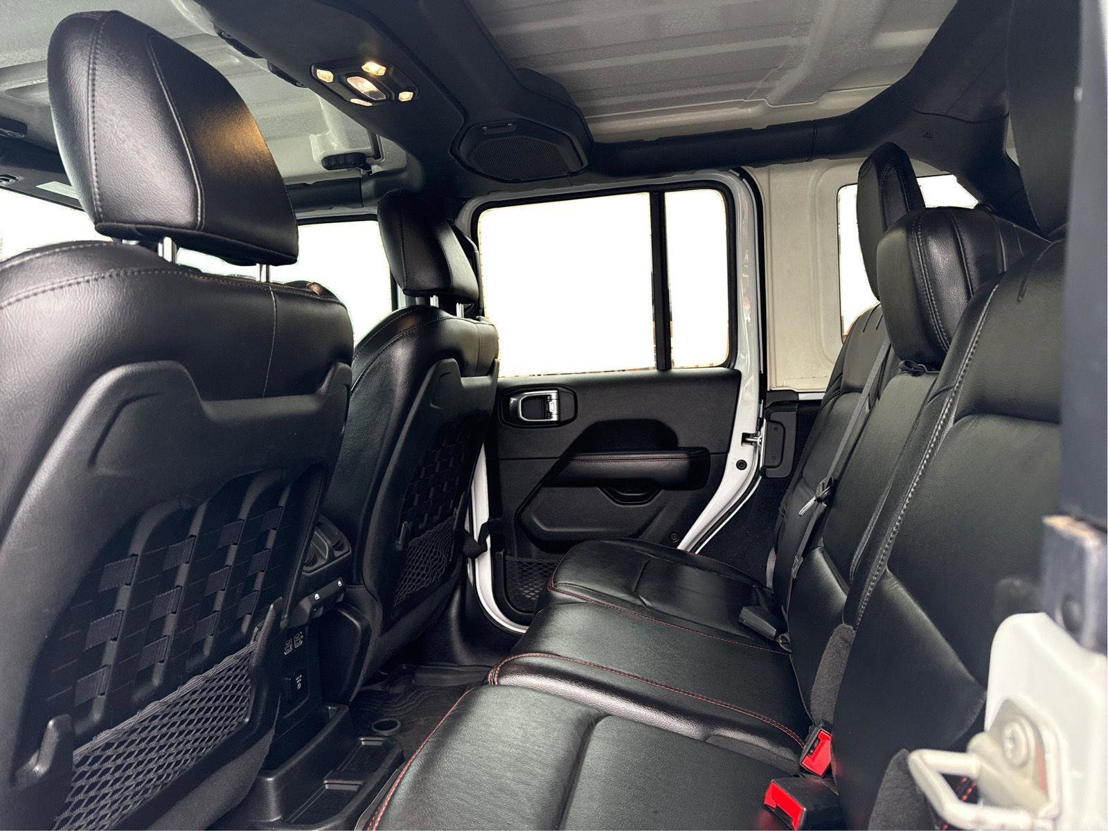 Used 2023 Jeep Wrangler Unlimited Rubicon w/ Cold Weather Group image 17