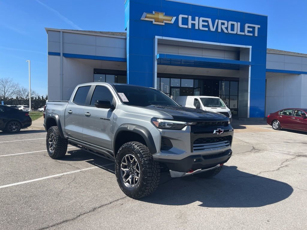 Certified 2025 Chevrolet Colorado ZR2 w/ Technology Package image 1