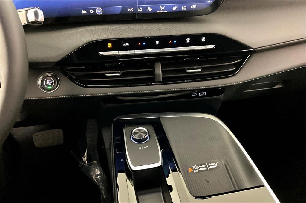 New 2026 Buick Enclave Sport Touring w/ Super Cruise Package image 7