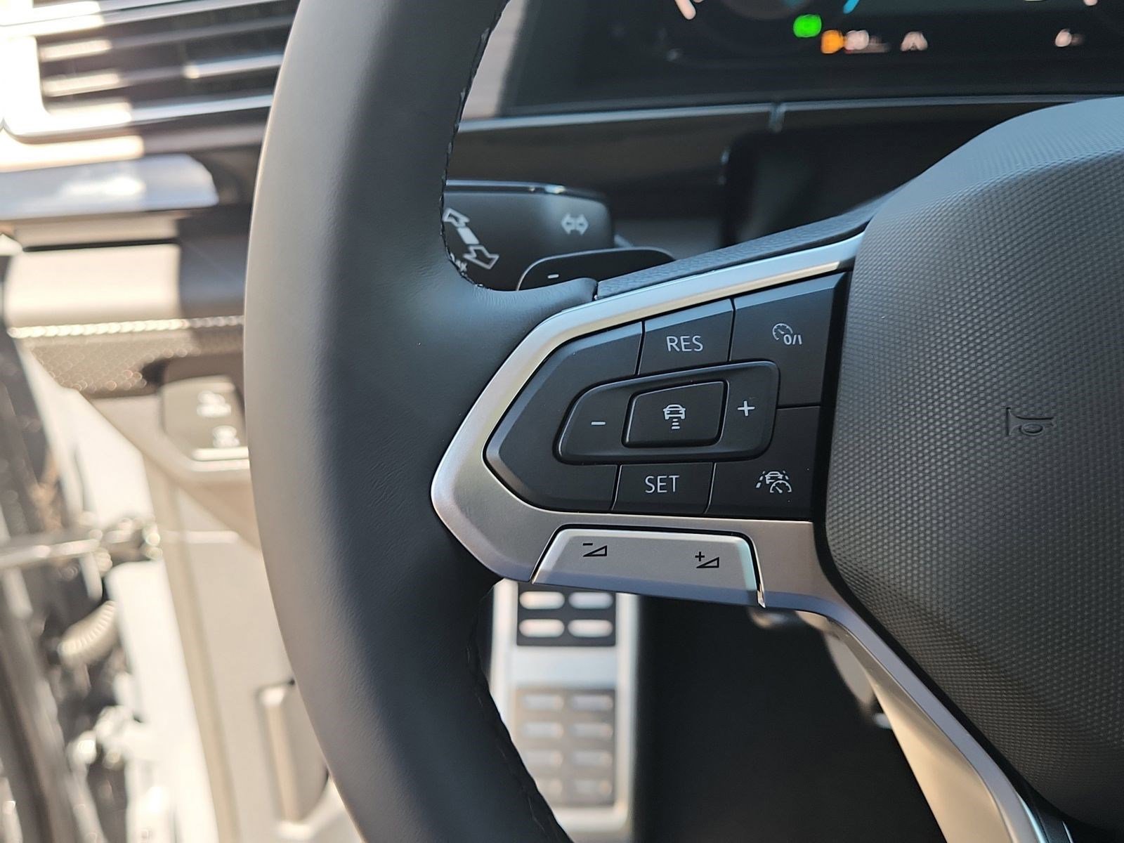 New 2026 Volkswagen Atlas SEL Premium R-Line image 23
