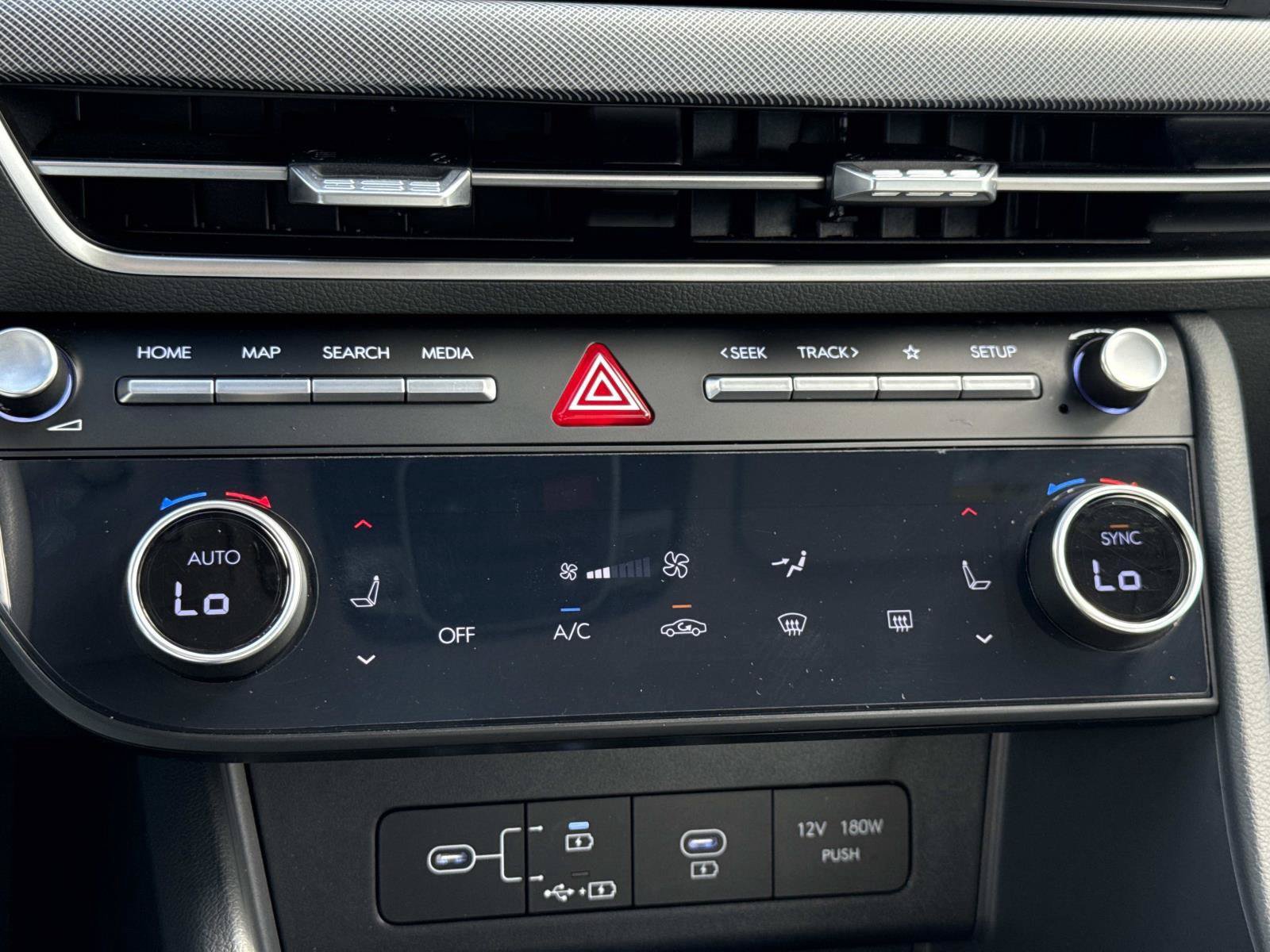 Certified 2024 Hyundai Sonata SEL AWD/4WD image 6