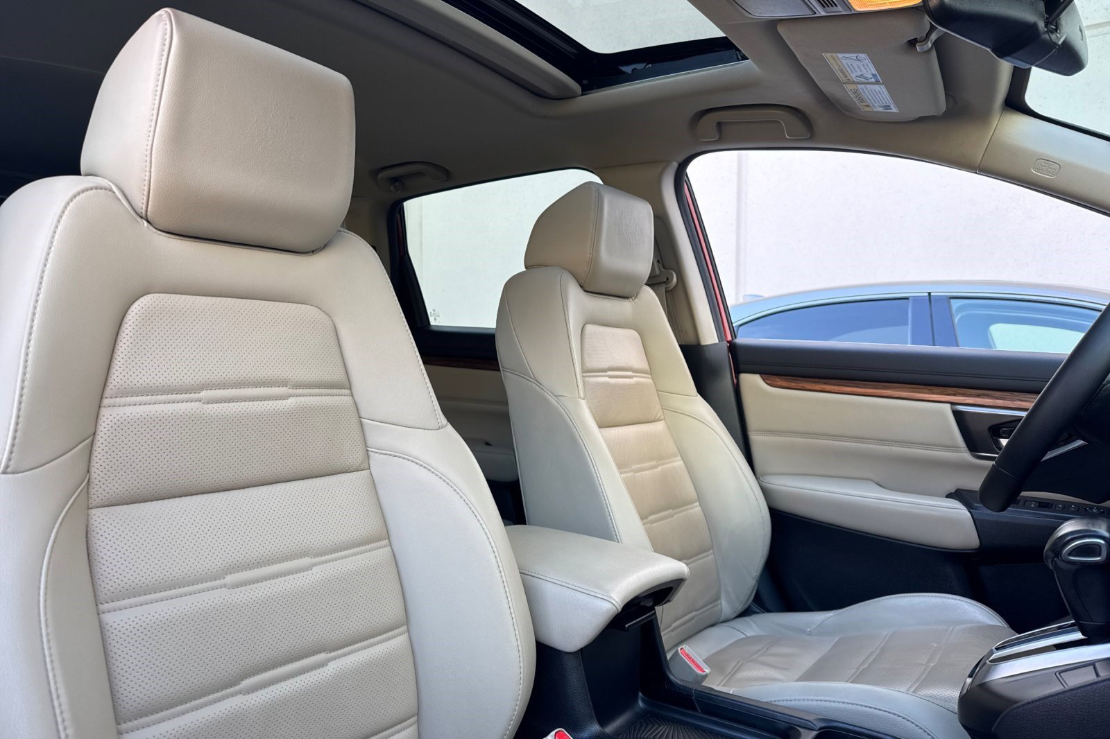 Used 2018 Honda CR-V Touring image 31