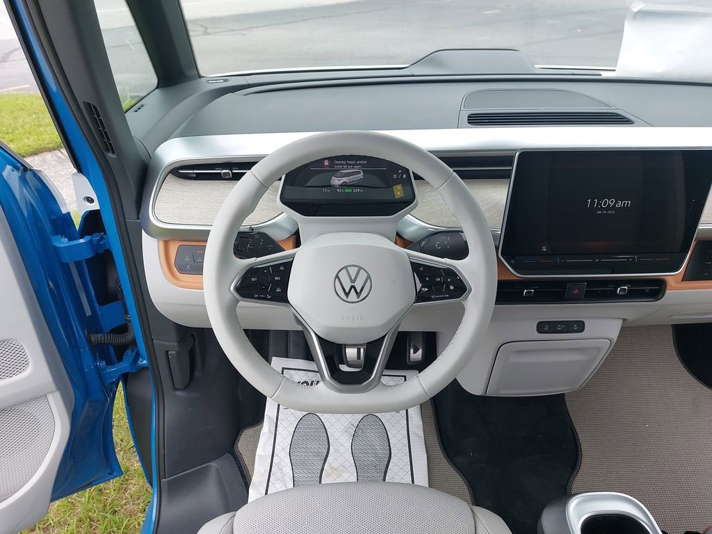 New 2025 Volkswagen ID. Buzz 1st Edition image 14