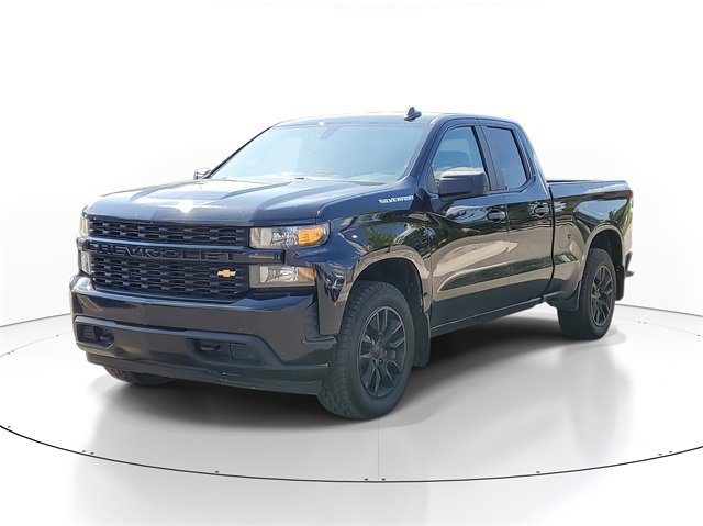Used 2019 Chevrolet Silverado 1500 Custom w/ Custom Value Package image 2