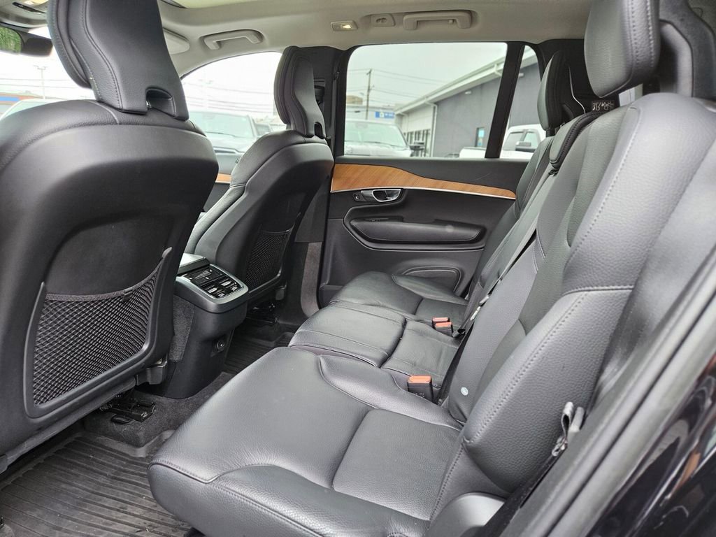 Used 2023 Volvo XC90 B6 Plus w/ Protection Package Premier image 16