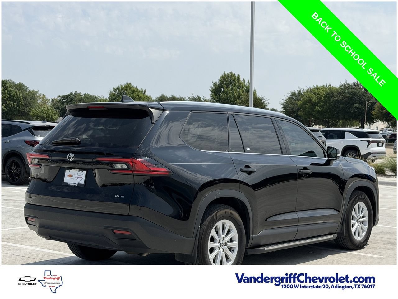 Used 2025 Toyota Grand Highlander FWD image 4