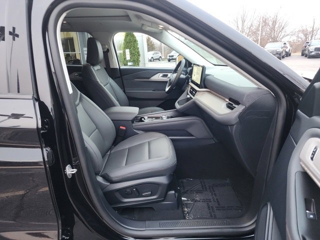 New 2025 Ford Explorer Active w/ Active Comfort Package image 19