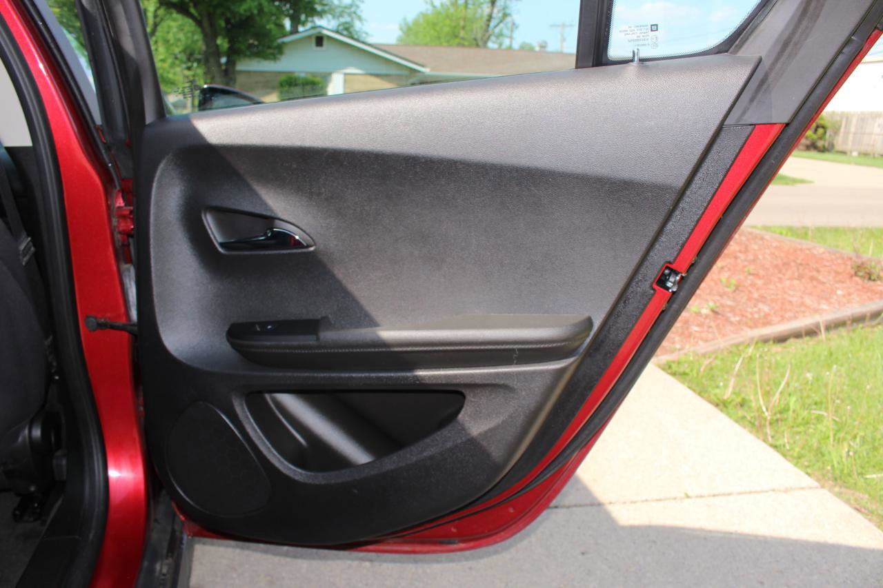 Used 2015 Chevrolet Volt FWD image 32