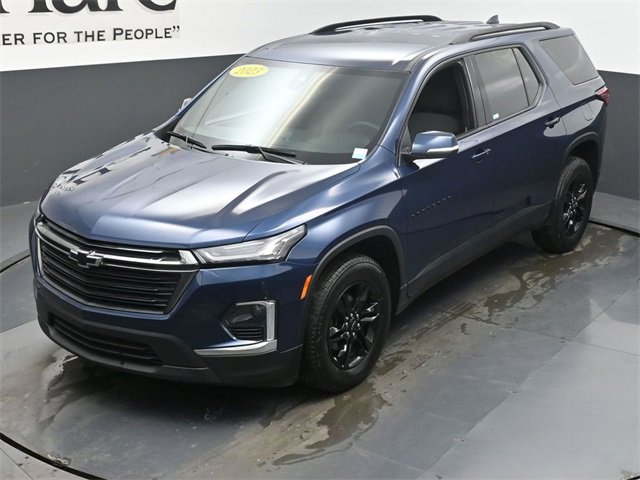 Used 2023 Chevrolet Traverse LT image 45