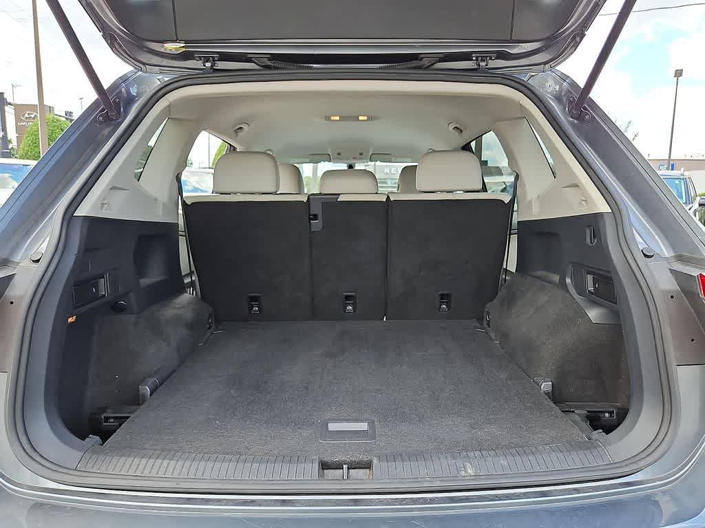 Used 2021 Volkswagen Tiguan SE AWD/4WD image 27