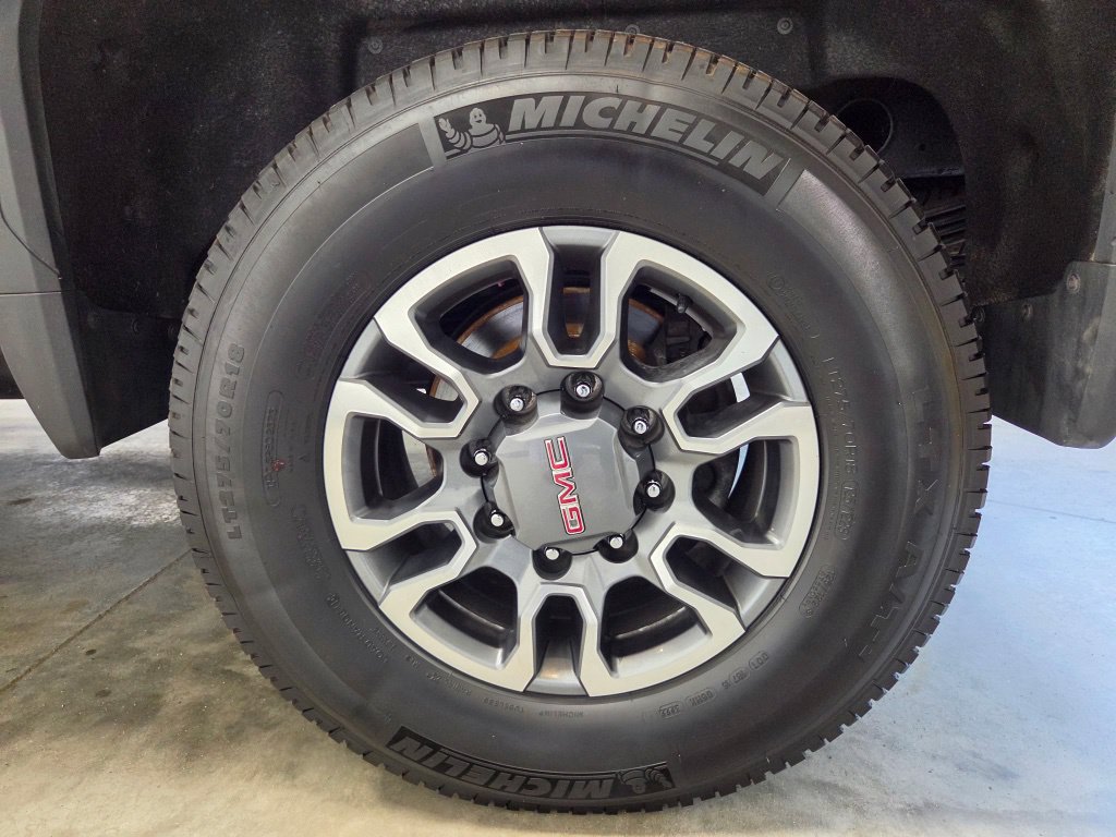 Used 2023 GMC Sierra 2500 AT4 w/ AT4 Preferred Package AWD/4WD image 20