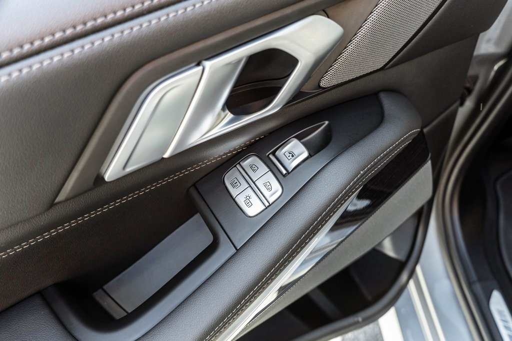 Used 2024 BMW X7 xDrive40i w/ M Sport Package image 28