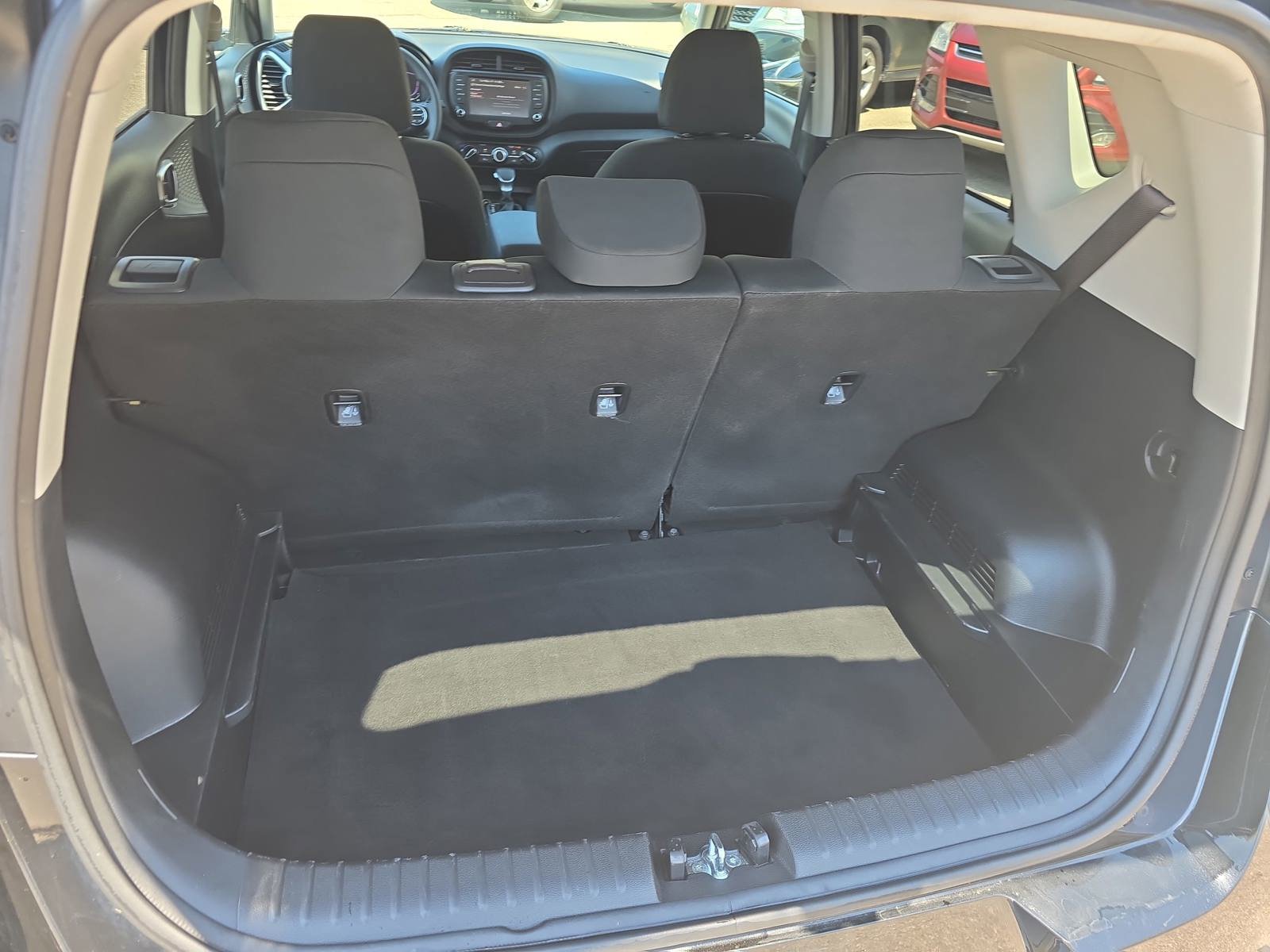 Used 2024 Kia Soul LX w/ Option Group 015 FWD image 14