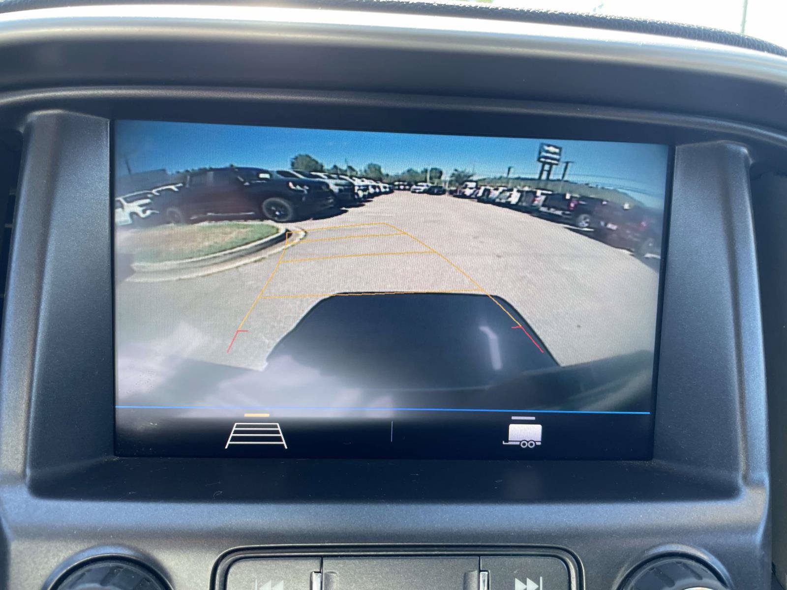 Used 2021 Chevrolet Colorado LT w/ LT Convenience Package RWD image 28