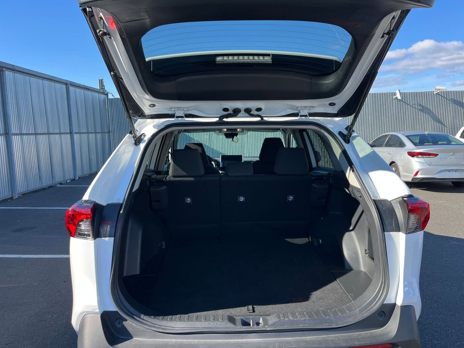 Used 2025 Toyota RAV4 LE image 30