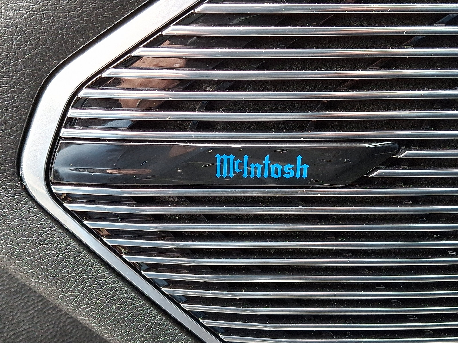 Used 2023 Jeep Grand Cherokee Overland w/ Luxury Tech Group IV image 31