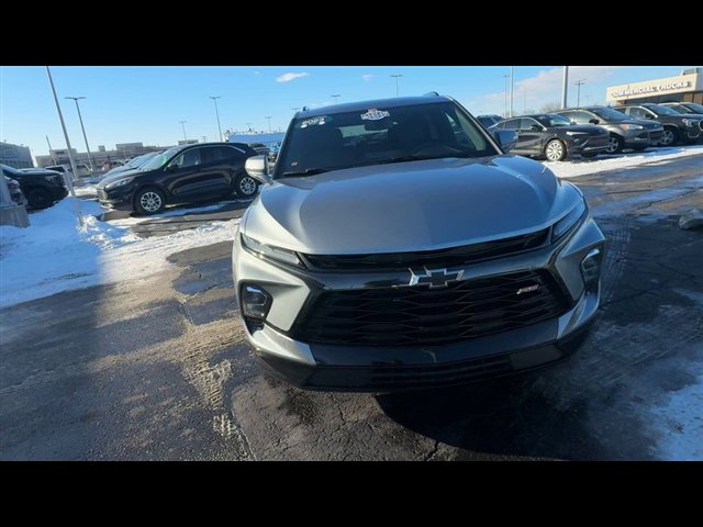 Certified 2023 Chevrolet Blazer RS image 3