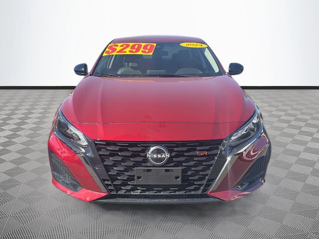 Used 2024 Nissan Altima 2.5 SR AWD/4WD image 2