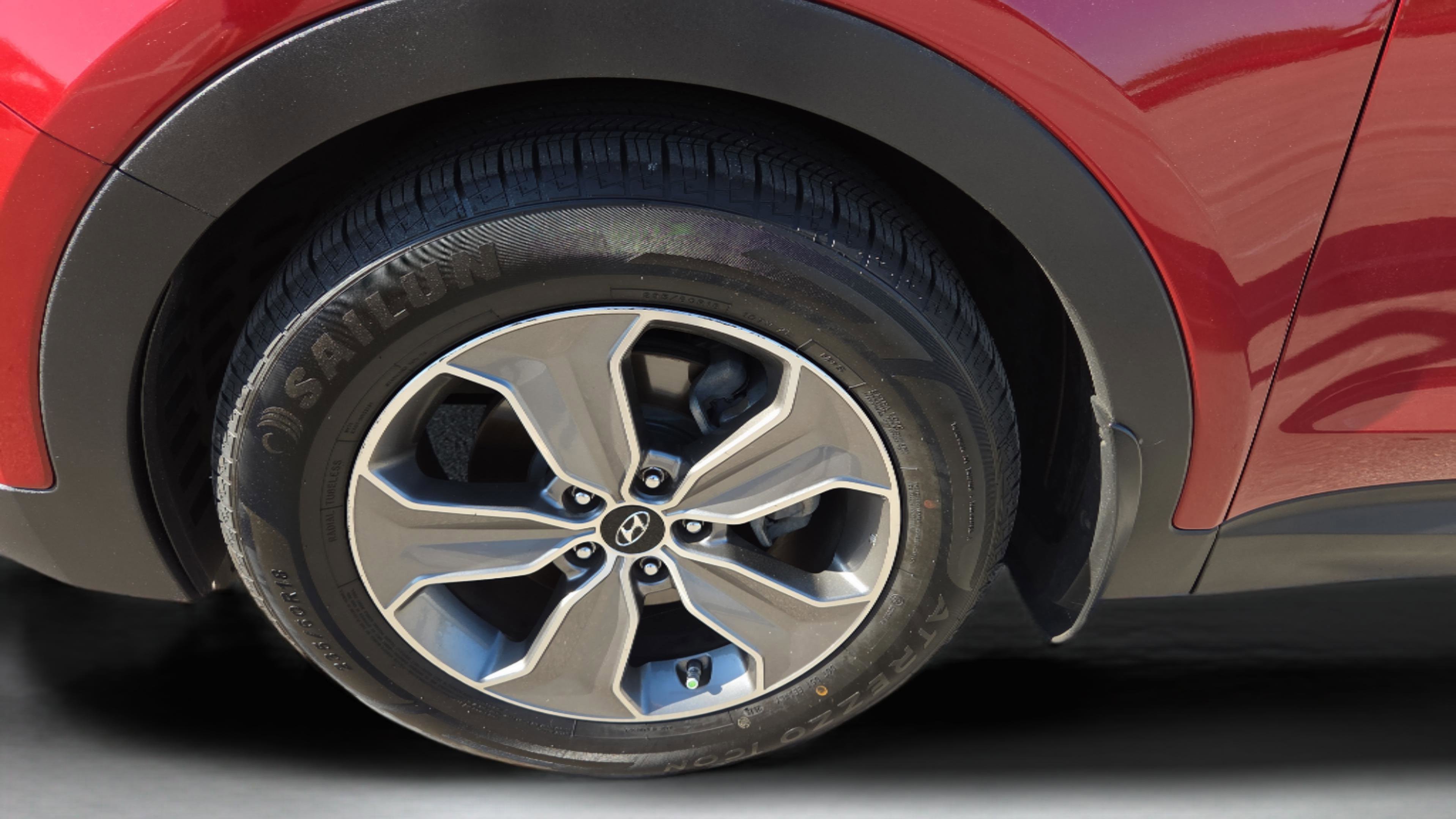 Used 2014 Hyundai Santa Fe GLS image 79