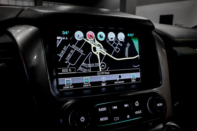 Used 2020 Chevrolet Suburban LT image 44