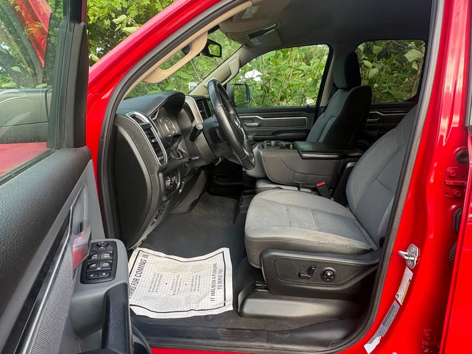 Used 2019 RAM 1500 Big Horn AWD/4WD image 14