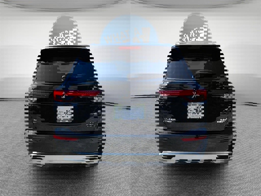 New 2025 Mitsubishi Outlander 4WD Plug-In Hybrid image 7