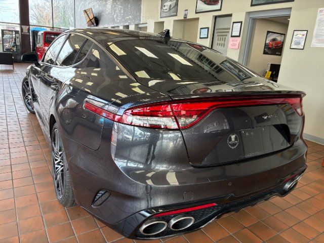 Used 2022 Kia Stinger GT1 image 10
