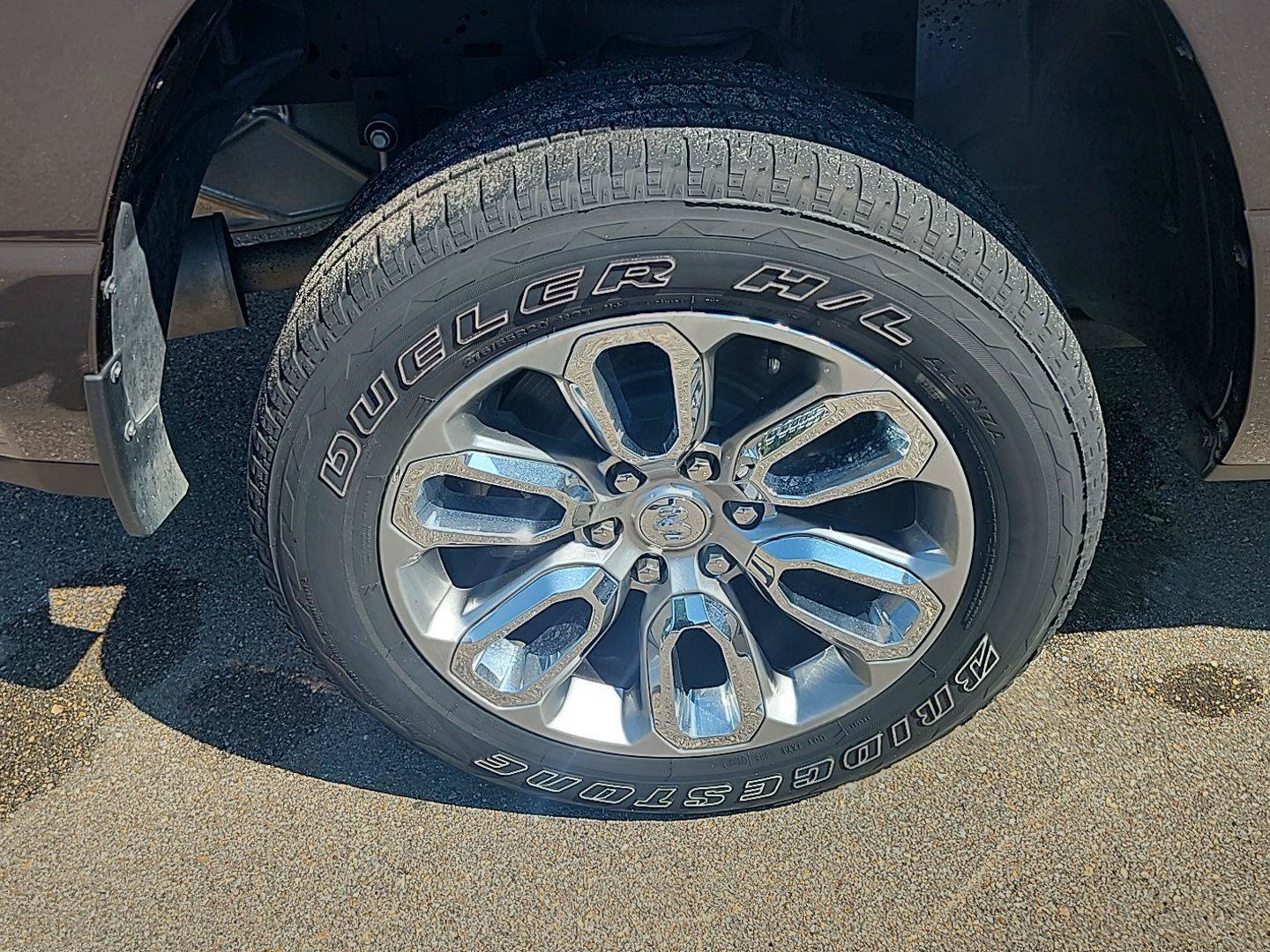 Used 2023 RAM 1500 Laramie AWD/4WD image 22
