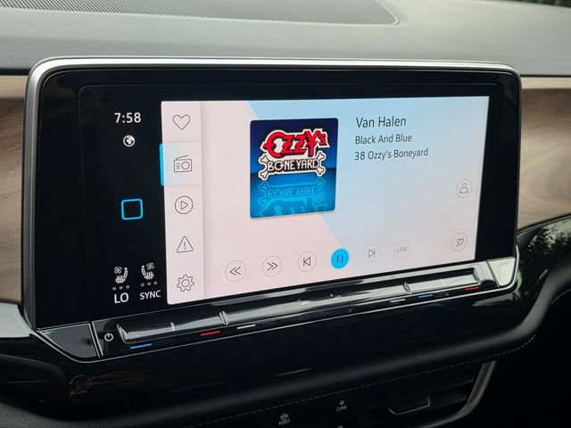 Used 2024 Volkswagen Atlas SE FWD image 25