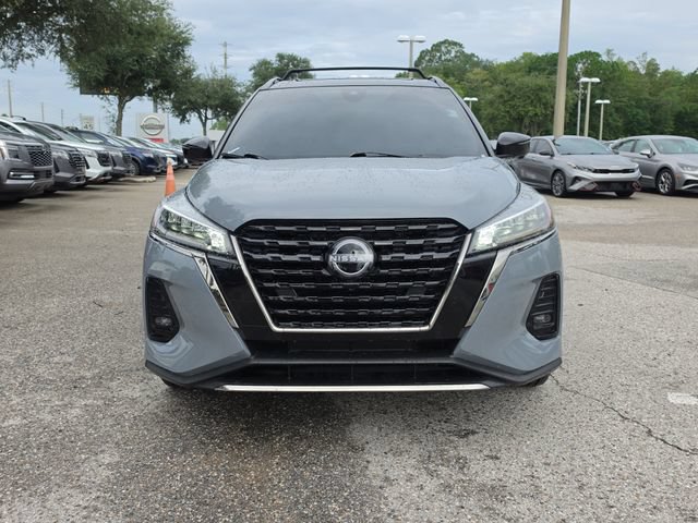 Certified 2024 Nissan Kicks SR w/ SR Premium Package FWD image 3