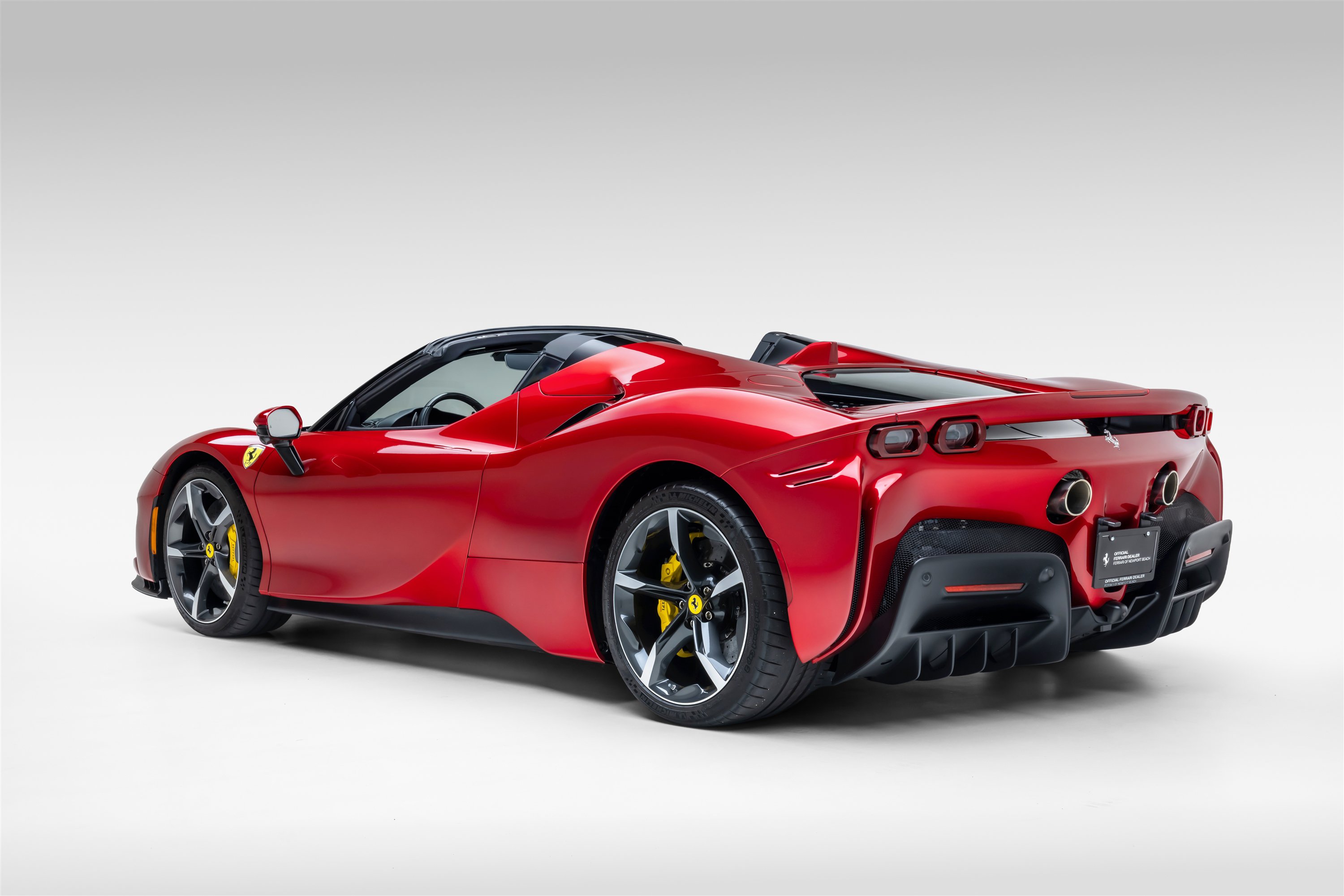 Certified 2025 Ferrari SF90 Spider AWD/4WD image 5