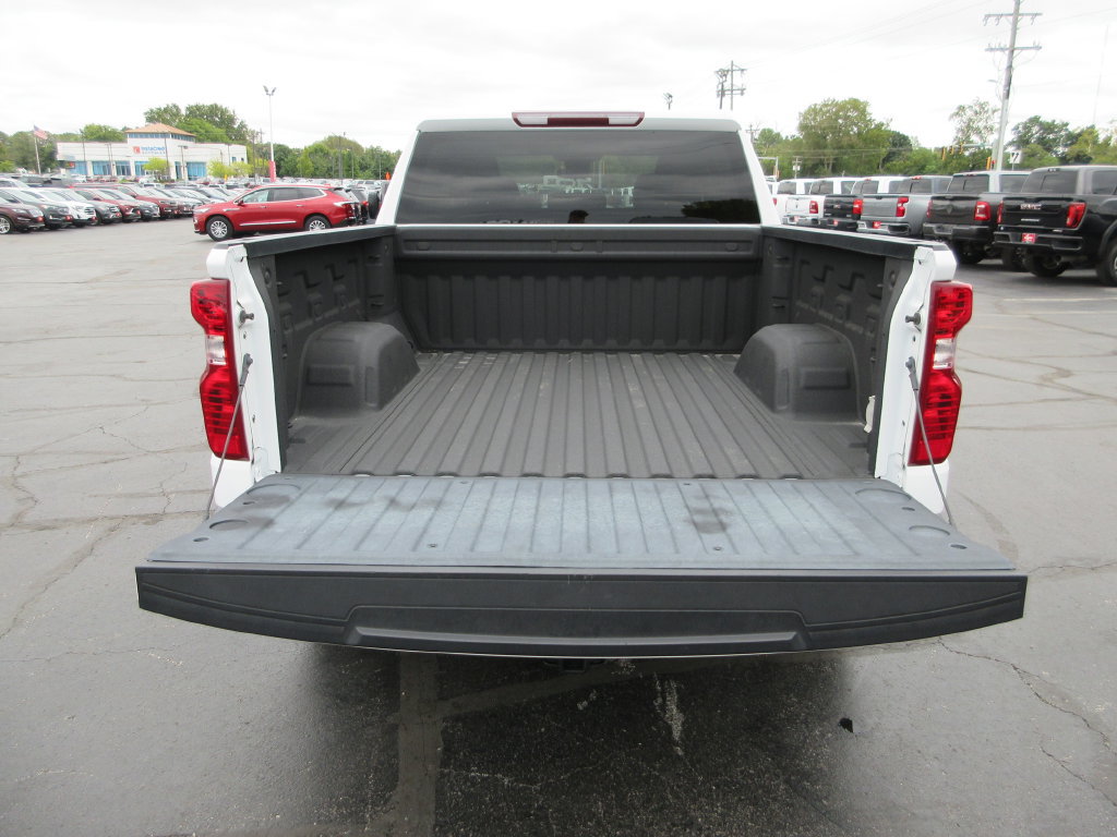 Certified 2022 Chevrolet Silverado 1500 Custom w/ LPO, Dark Essentials Package RWD image 7