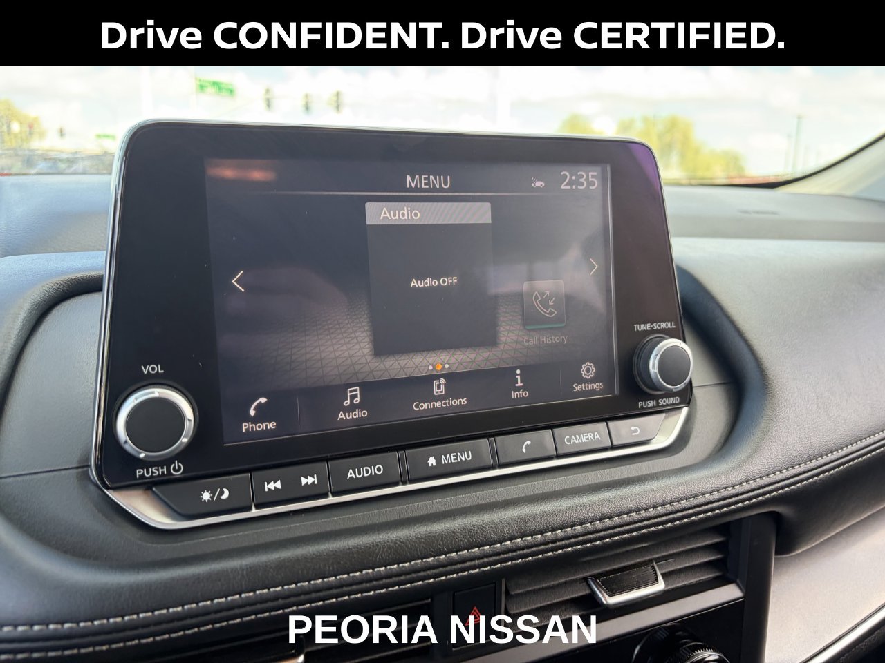 Certified 2025 Nissan Rogue SV FWD image 28