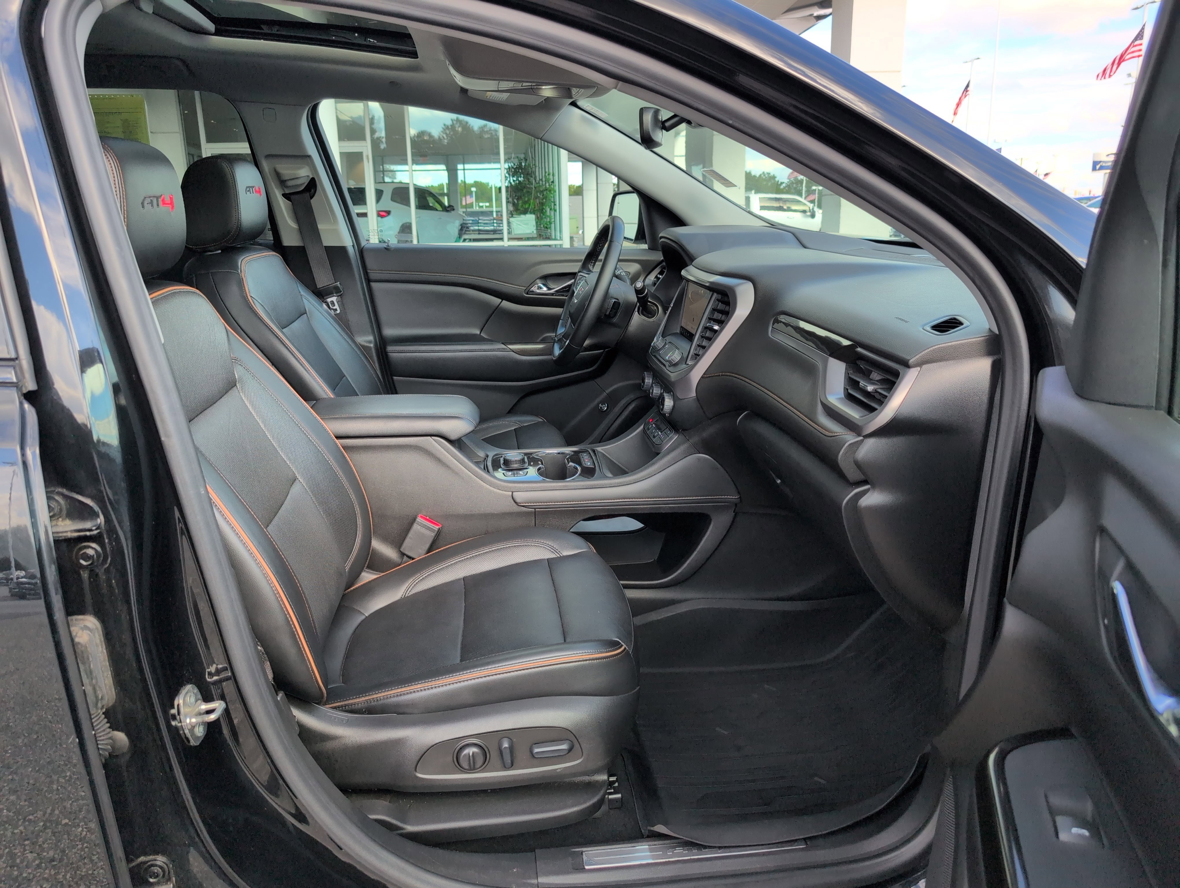 Used 2023 GMC Acadia AT4 w/ Technology Package image 36