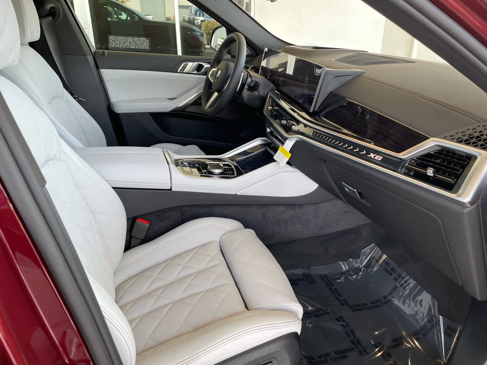New 2026 BMW X6 xDrive40i w/ Climate Comfort Package image 10