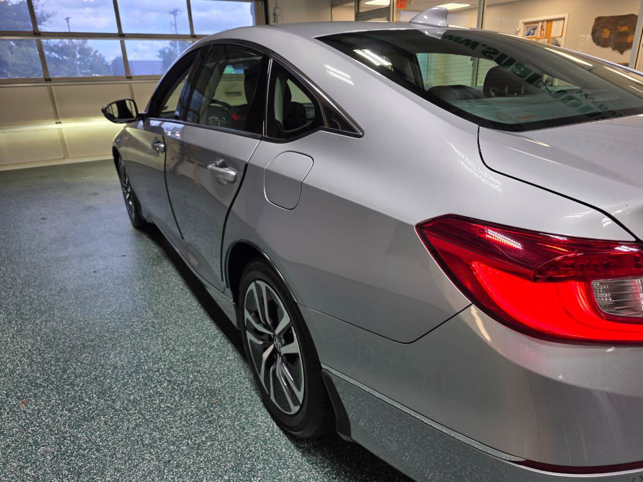 Used 2022 Honda Accord EX-L image 10